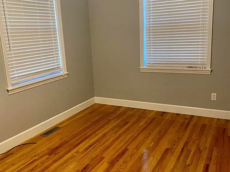 1000 Highland Rd — Photo 21