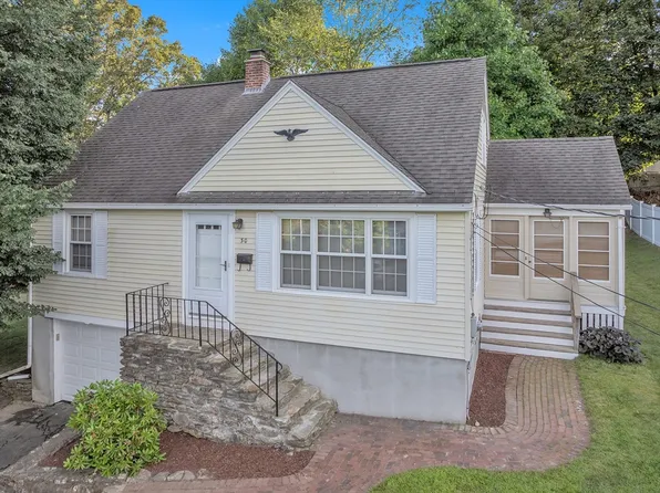 30 Davis Rd, Auburn, MA 01501