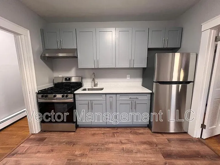 1166 Dixwell Ave #6 — Photo 3