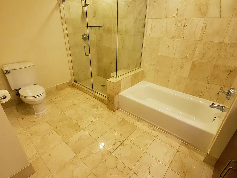 8220 Crestwood Heights Dr — Photo 25