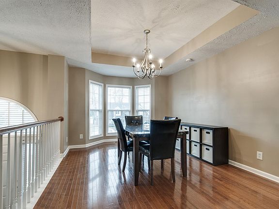 5th image of 711 Ontario Ln