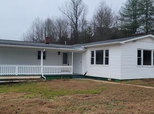 112 Lawson Ln, Gaffney, SC 29340