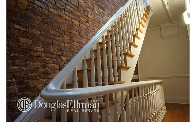 Rented by Douglas Elliman | media 21