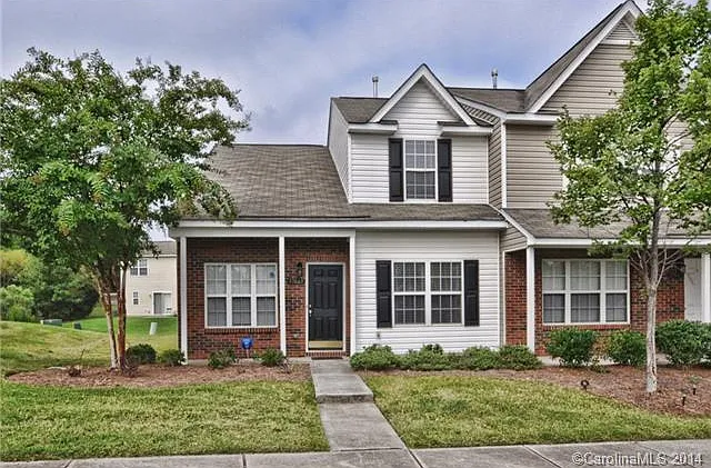 17063 Greenlawn Hills Ct — Photo 1