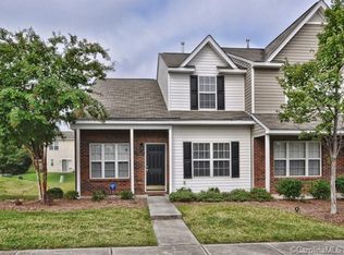 17063 Greenlawn Hills Ct, Charlotte, NC 28213