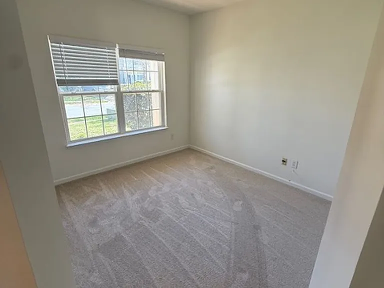 6423 Hermsley Rd — Photo 21
