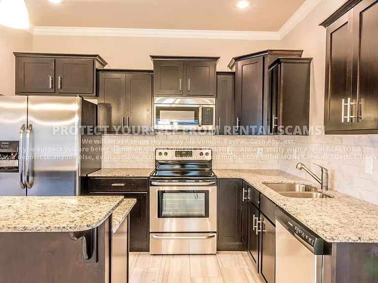 4765 W Wales Dr — Photo 4