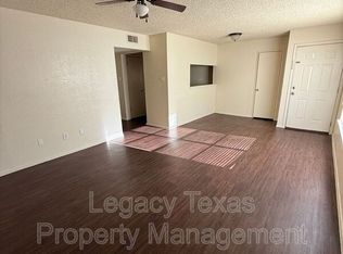 1713 Short St #A, Cleburne, TX 76033