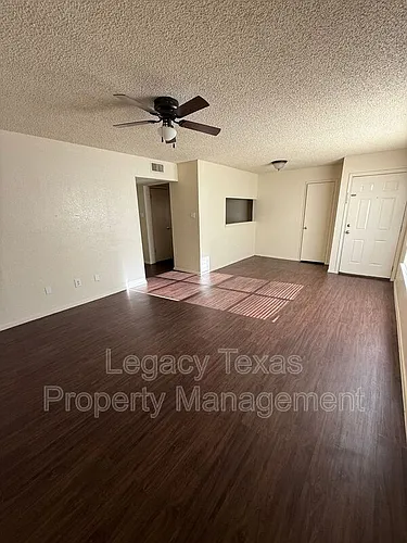 1713 Short St #A Photo 1