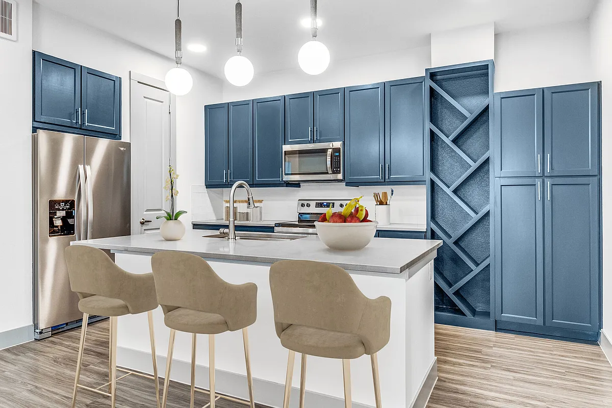 Building Photo - Lenox Lake Highlands