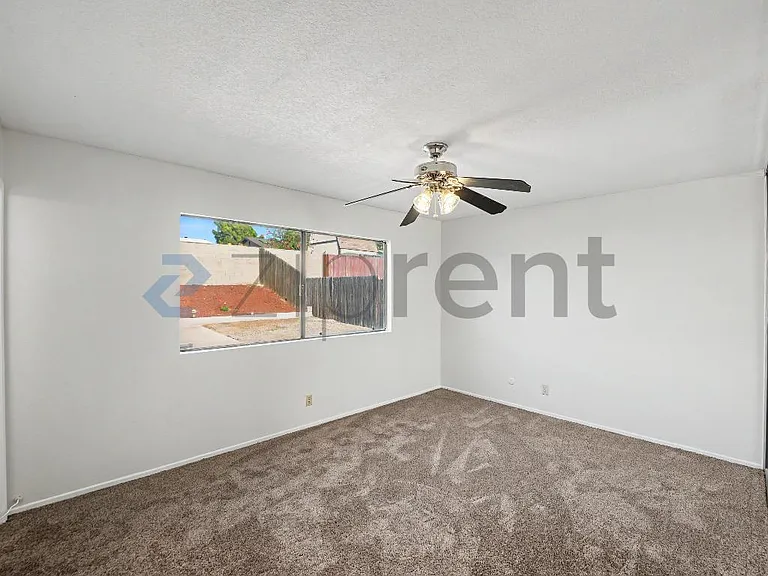 1140 Valley Spring Ln — Photo 10