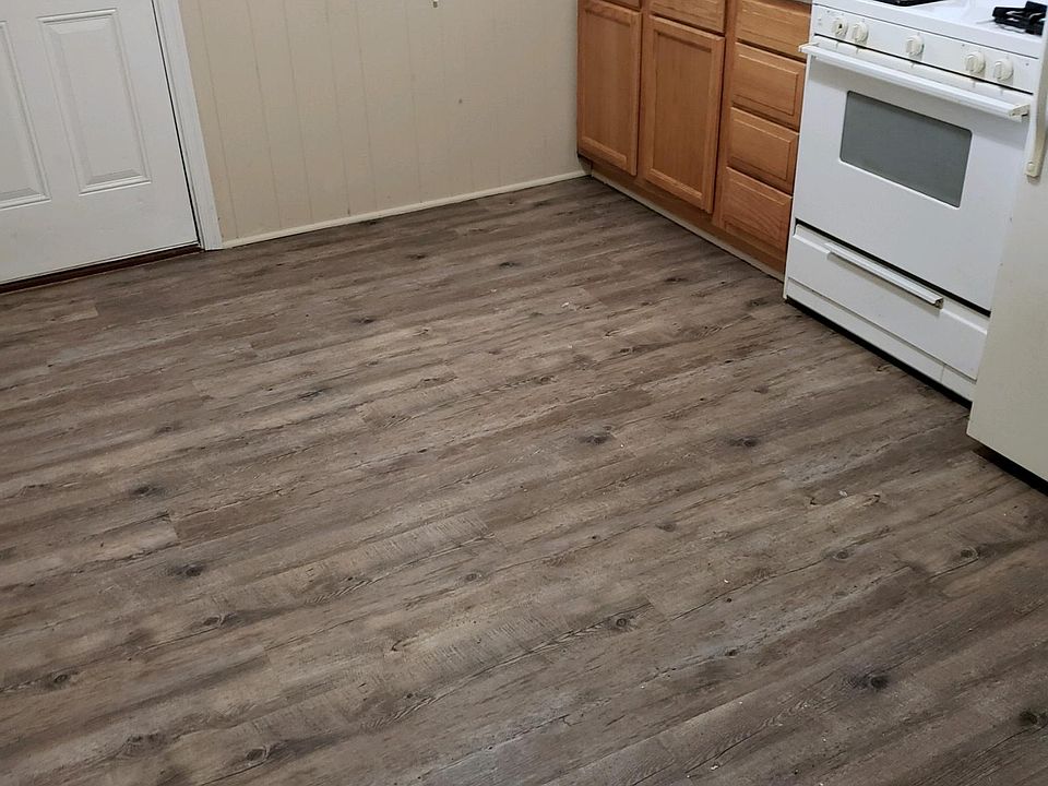 2nd image of 72 1/2 Pennsylvania Ave APT 3