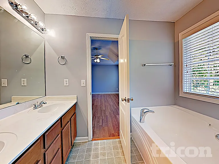251 Indian Lake Trl — Photo 11