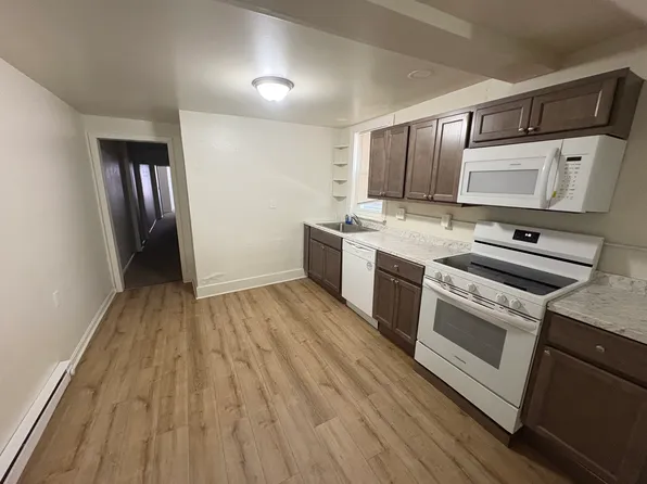 107 Ann St APT 1, Middletown, PA 17057
