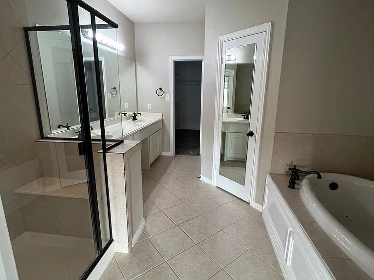 2500 Rockbrook Dr #42 — Photo 44