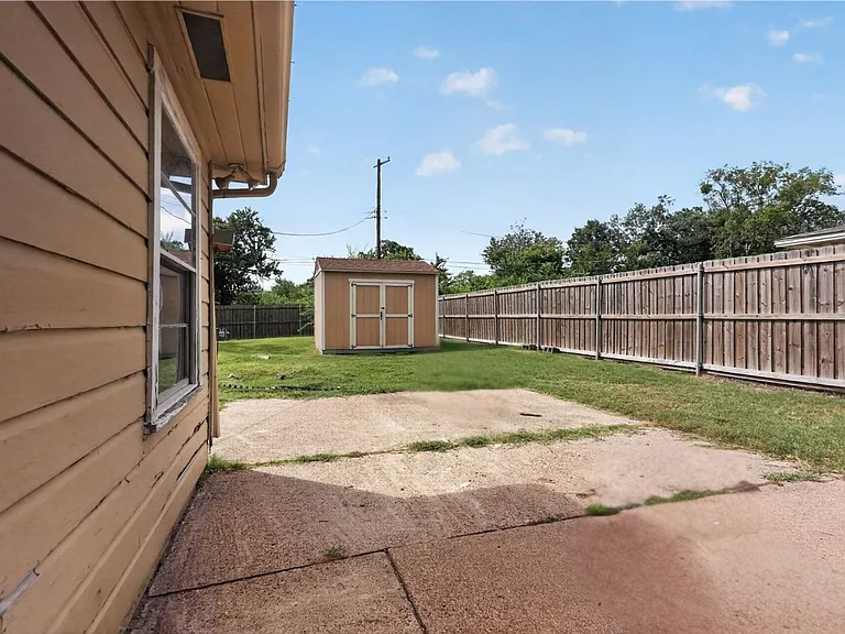 725 Mary Lake Dr — Photo 29