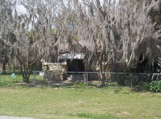 5821 SE Foss Rd, Belleview, FL 34420