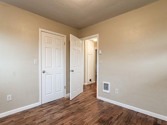 3rd image of 9212 NE 6th St