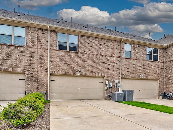 5th image of 3712 Lantern Ln #3712