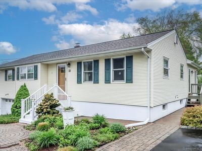 18 McKinley Street, Naugatuck, CT, 06770