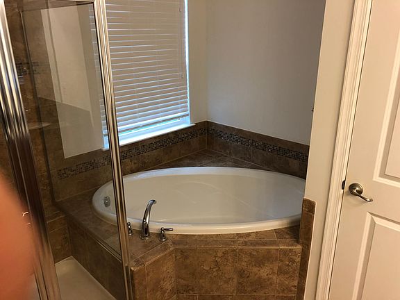 5th image of 42 Egret Ct