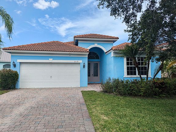 4th image of 2119 NW MARSH RABBIT Lane