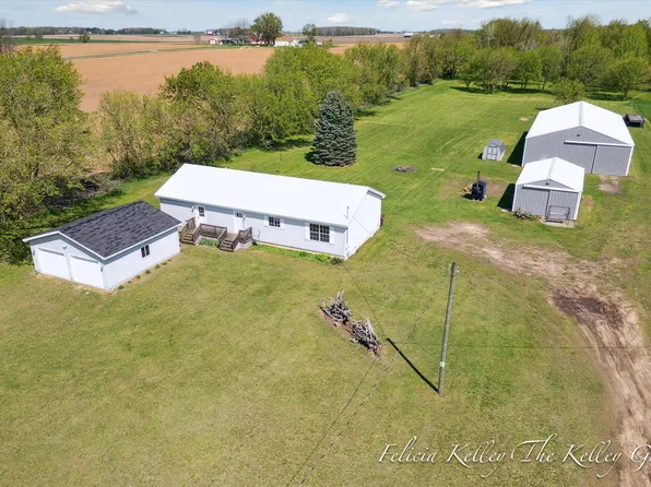 14862 W Stanton Rd, Trufant, MI 49347