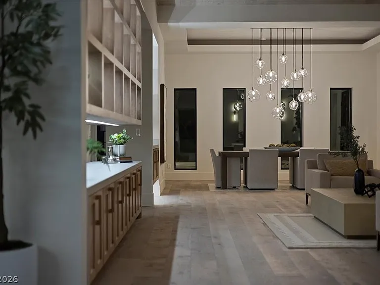 2401 Driftwood Dr — Photo 15