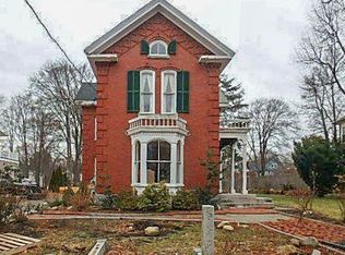 43 High St, Andover, MA 01810