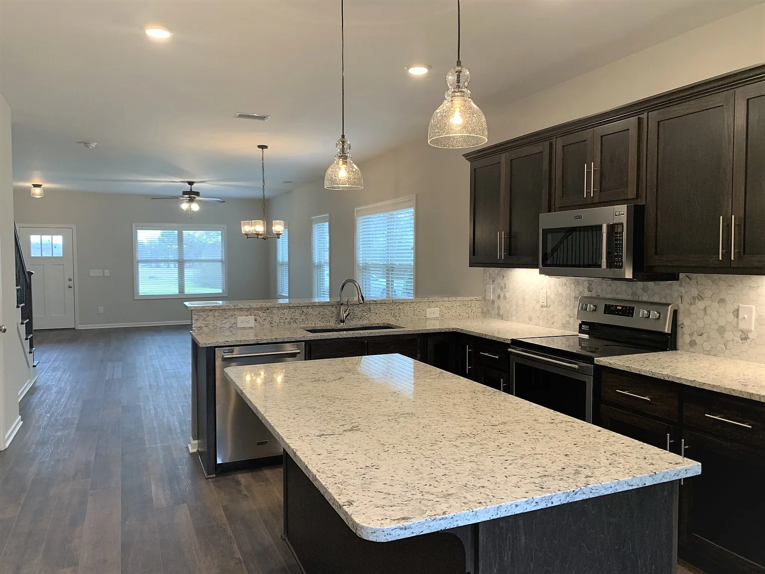 93 Cages Rd - B — Photo 1