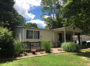 2943 Nielson Crossing Rd, Marion, IL 62959