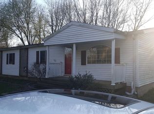 4977 Jamestown Dr, Newburgh, IN