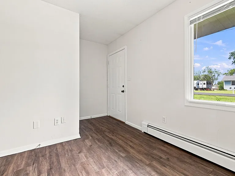 500 - 530 Laurel St — Photo 6