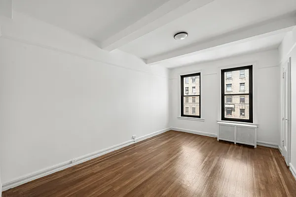 Sold by Compass | media 7