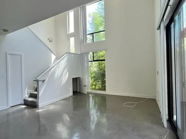 1340 W 4th St #8, Los Angeles, CA 90017
