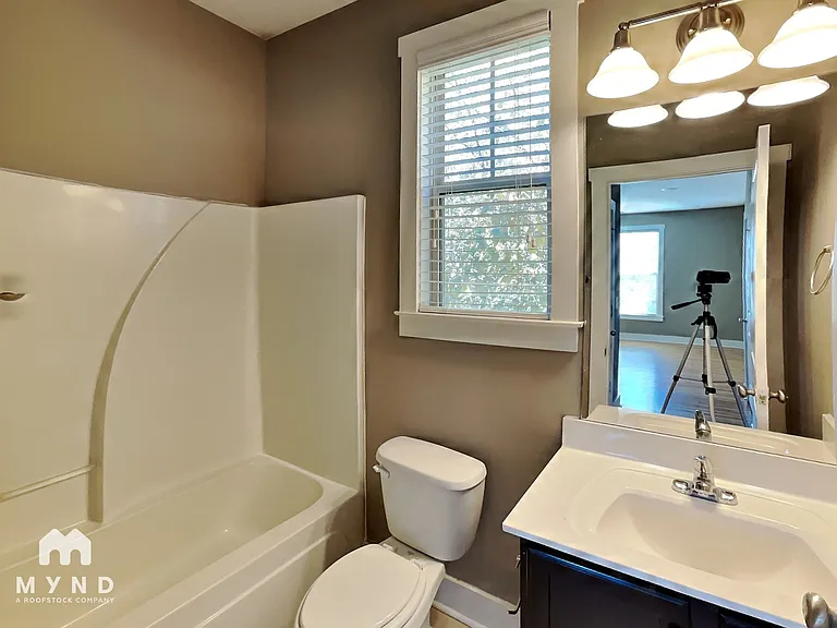 177 Herring St #6 — Photo 6