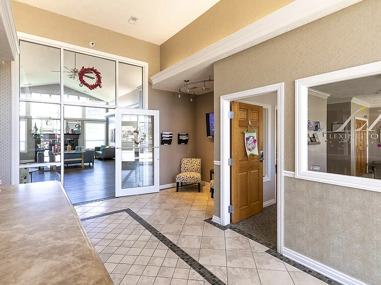 Lexington Ridge Apartments — Photo 7
