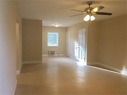 2nd image of 5125 NE 22nd Ave APT B1