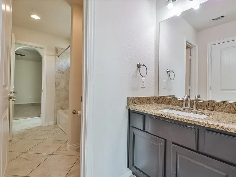 10403 Monticello Hill Dr — Photo 44