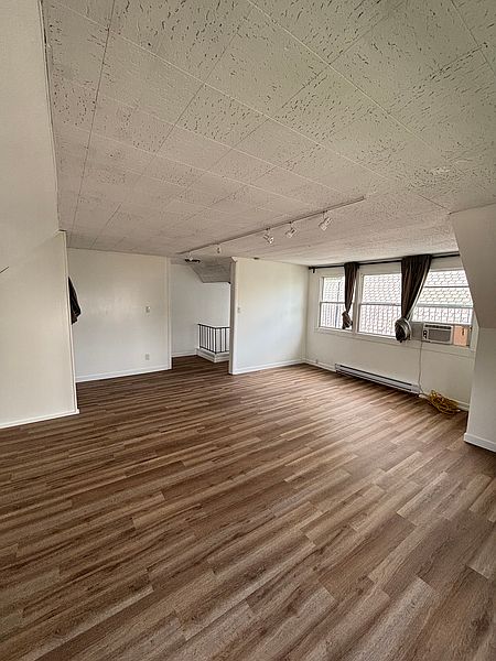 Winnipeg Apartment for rent - 1 Bedroom — photo 2