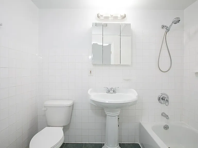 248 McKibbin St #3F — Photo 9