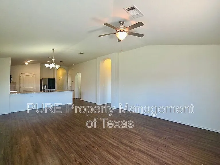 19320 Nicole Ln — Photo 11