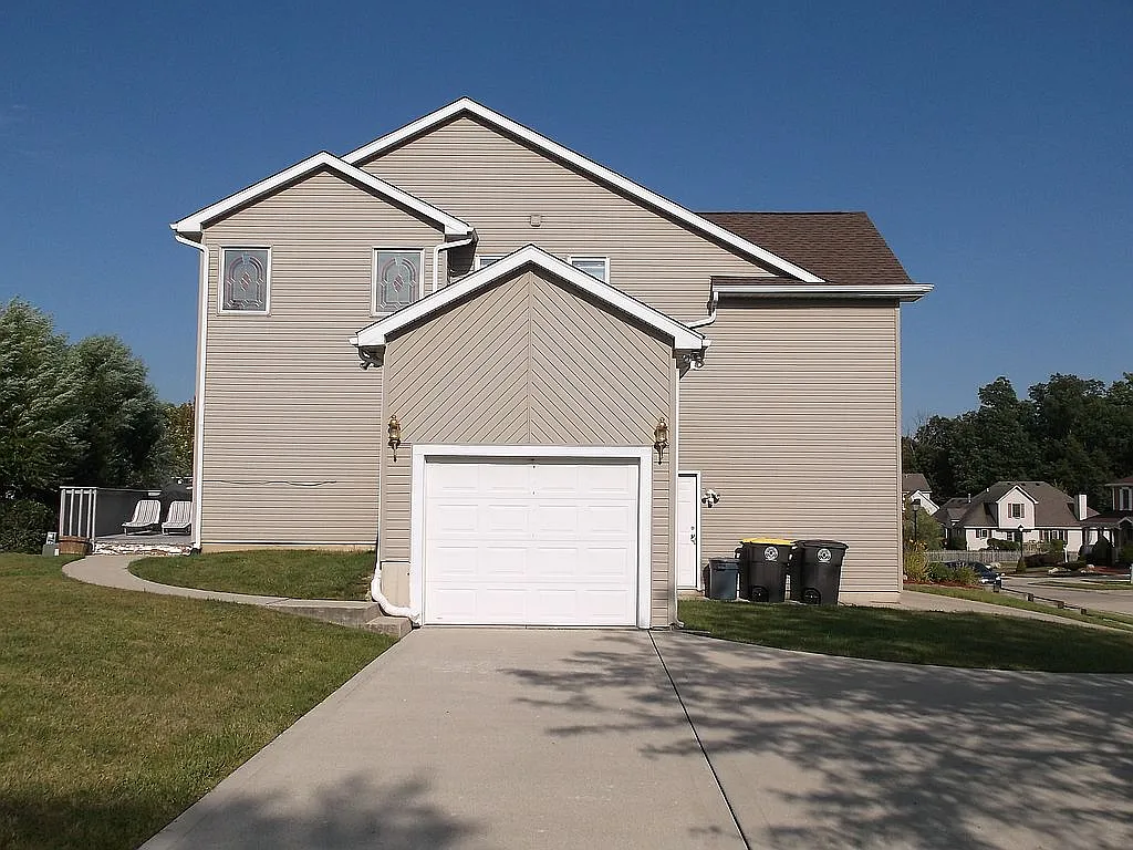 2812 Lykeway Ct photo 1