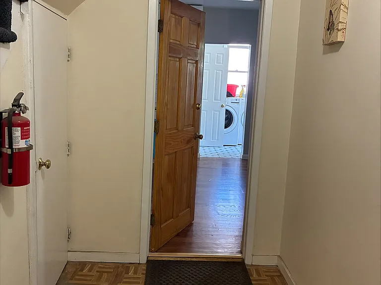 930 Palmer Ave #1 — Photo 4