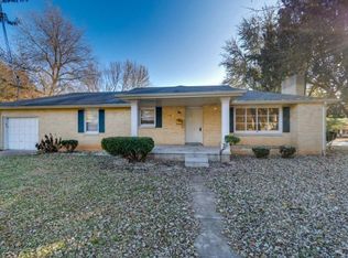 404 E Meadowmere St, Springfield, MO 65807
