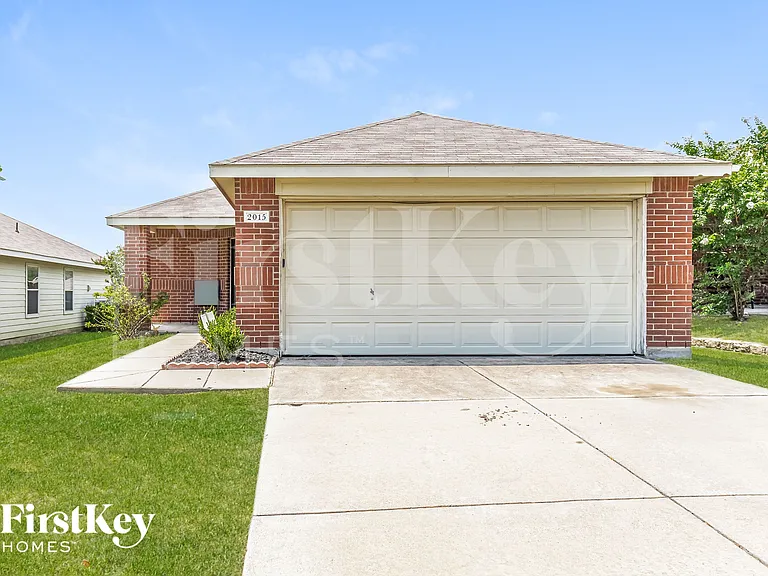 2015 Angel Way — Photo 2
