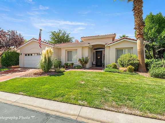 2nd image of 927 N Laguna Ln