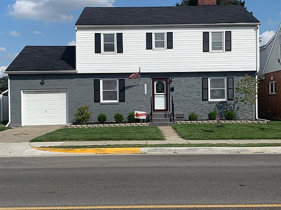 2nd image of 2428 N Grand Ave