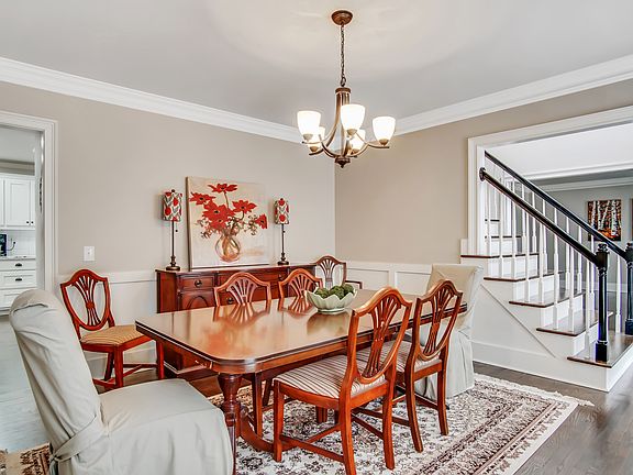 2nd image of 9580 Kingston Crossing Cir