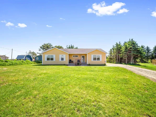 14 Pendergast Dr, Saint David's Parish, PE C0B 1M0